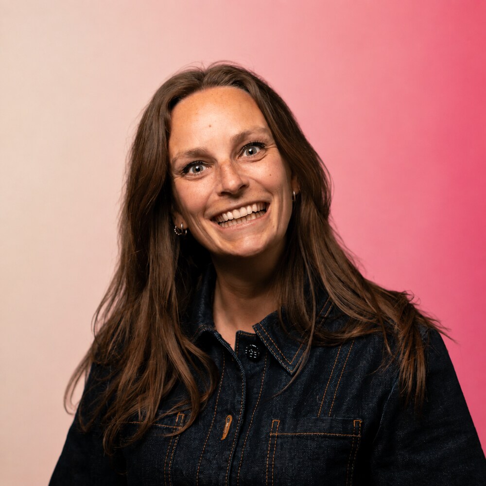 Portret van Carlijn Hofland, oprichter van By CJQ